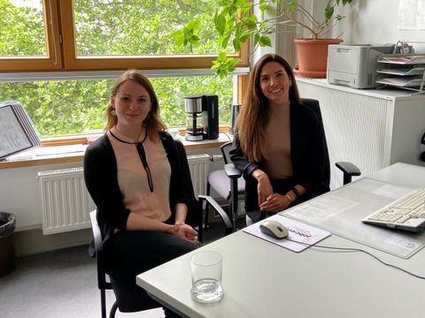 Annika Klose, MdB, hospitiert in der Arbeitsvermittlung des Jobcenter Berlin Mitte