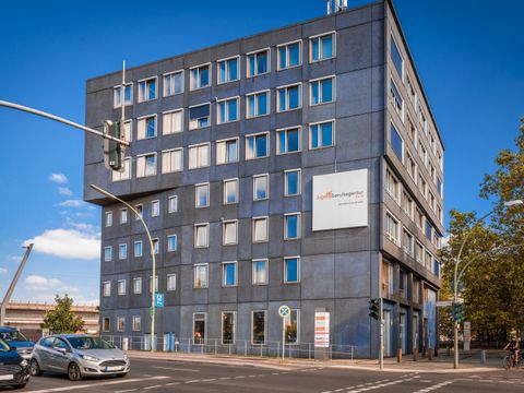 Fassade der Jugendberufsagentur Berlin (Standort Mitte)