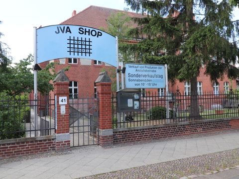 Der JVA-Shop - Blick von links