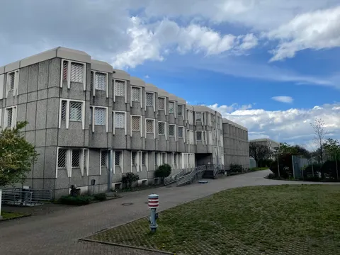 Zwei Hafthäuser der JVA Plötzensee