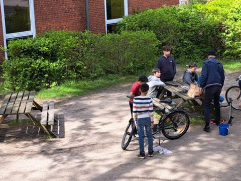 Fahrradwerkstatt - Schweizerhof Grundschule