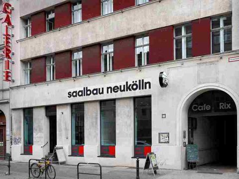 Außenansicht der Galerie im Saalbau