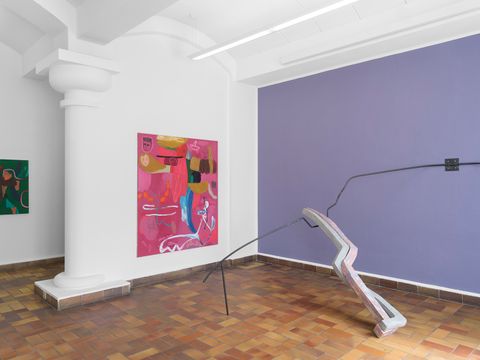 Ausstellungsansicht »Extended Forms and Flowing Bodies«