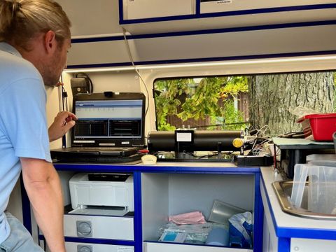 Im mobilen Labor des LLBB