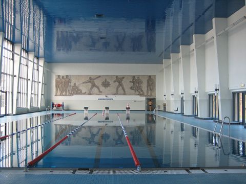 Julius-Leber-Kaserne, Schwimmhalle (Bild: la Taille, Alice)