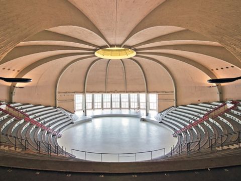 Haus des Deutschen Sports, Kuppelhalle (Bild: Landesdenkmalamt Berlin, Wolfgang Bittner)