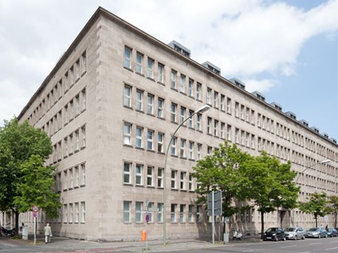 Cumberland House, Fehrbelliner Platz 1 (Bild: Landesdenkmalamt Berlin, Wolfgang Bittner)