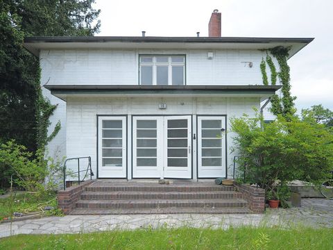 Ansicht Straßenseite vor der Sanierung, 2009