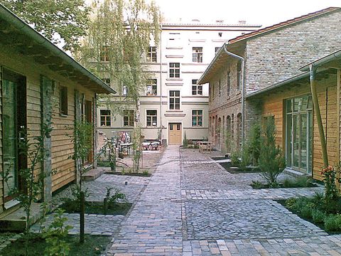 Wohnhaus und Pferdestall Nr. 29, nach der Sanierung, 2009