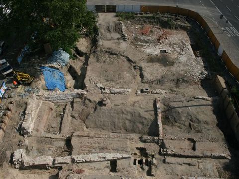 Fundamente der Lateinschule am Petriplatz (Bild: Claudia Melisch)