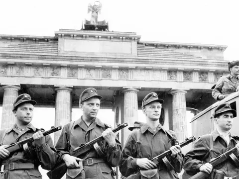 DDR - Mauerbau - Kampfgruppen am 14.8.1961