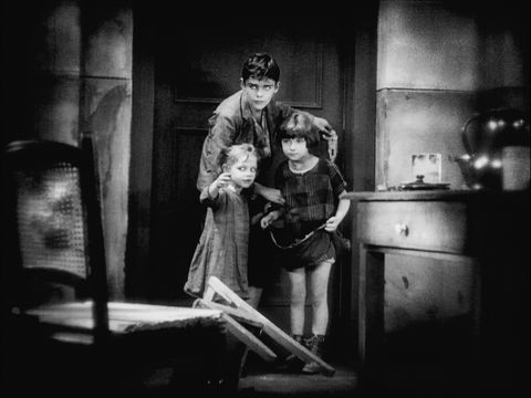 Filmstil: Die Unehelichen, Deutschland 1926 (Bild: Quelle: Deutsche Kinemathek)