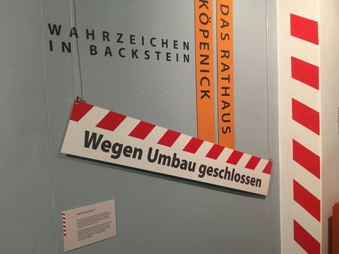Wegen Umbau geschlossen. Das Rathaus Köpenick - Wahrzeichen in Backstein