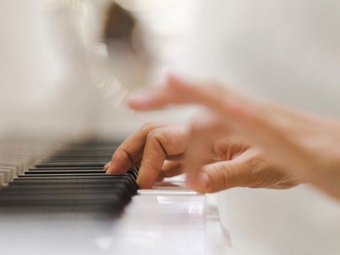 engin-akyurtpixabay_piano-7460435_980x735