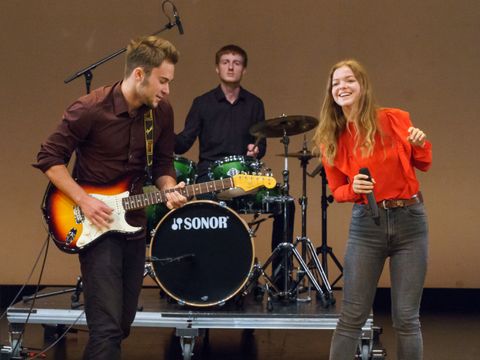Popmusiken
