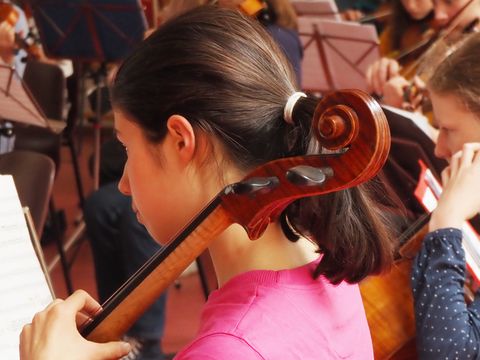 Celloschülerin