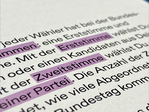 Foto von Textpassage zum Thema Wahlrecht aus der Broschüre der Landeszentrale zur Bundestagswahl 2025