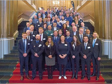Gruppenfoto der Teilnehmer des Kick-Off und Workshops