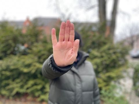 Hand als Stoppzeichen