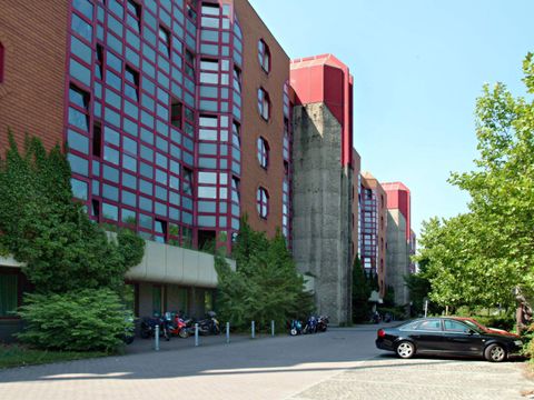 Direktion 2 - Direktionsgebäude