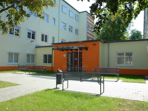 Verbindung zwischen Haus 25 und Haus 27
