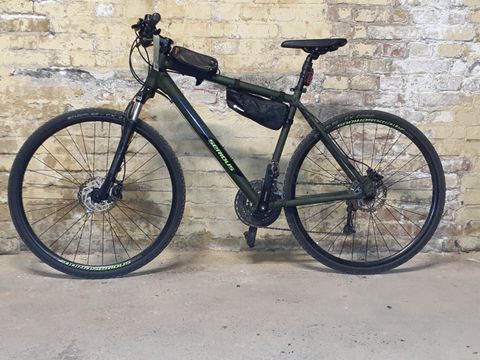 Grünes Mountainbike