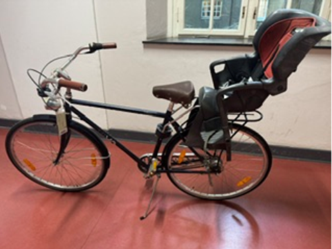 Dunkelblaues Fahrrad