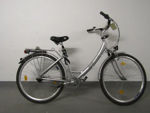 Silberfarbenes Damenfahrrad