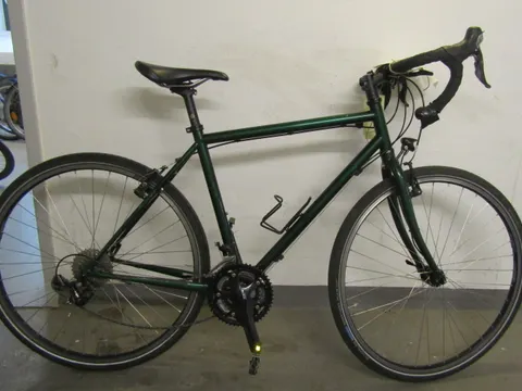 Grünes Herrenfahrrad