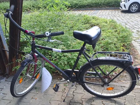 Schwarzes Fahrrad