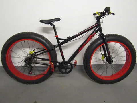 Schwarzes Herrenfahrrad