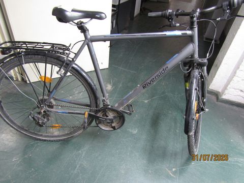 Graues Herrenfahrrad