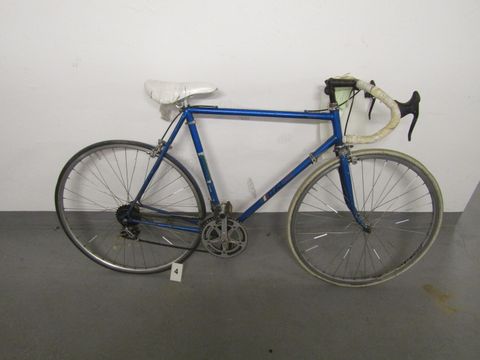 Blaues Herrenfahrrad