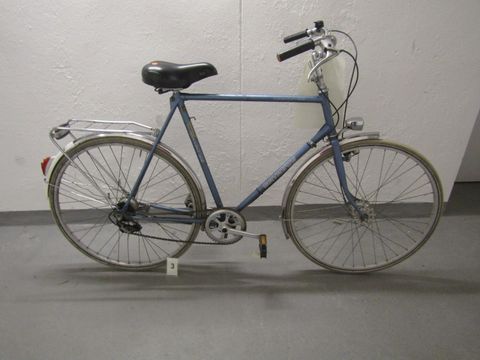 Blaues Herrenfahrrad