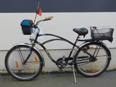 Schwarzes Herrenfahrrad