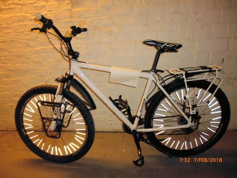 Weißes Mountainbike