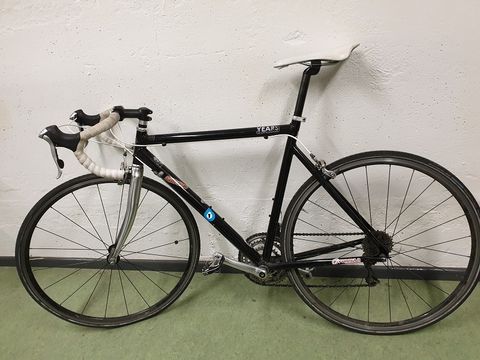 Schwarzes Rennrad