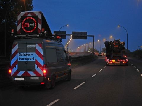 Begleitung Schwertransport