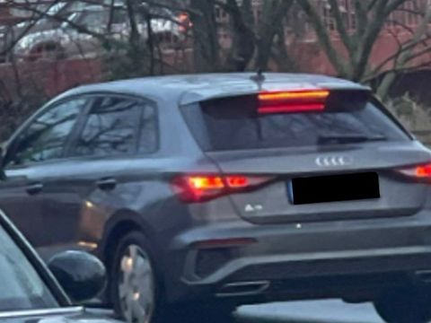 Fluchtfahrzeug nach Überfall eines Geldtransporters in der Nordstraße