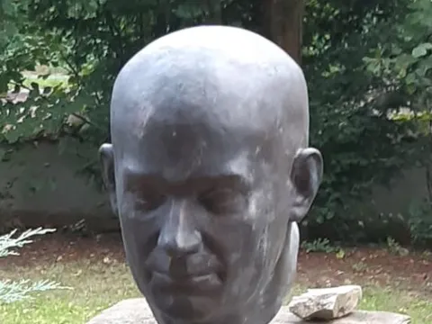 Kopf- Detail