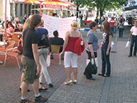 Riesenzeitung für eigene Beschriftung
