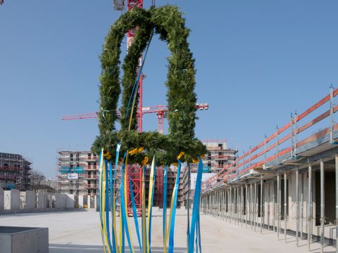 Richtfest für neue Wohnungen in Berlin