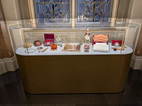 Berlin packt aus – Gastgeschenke aus 75 Jahren