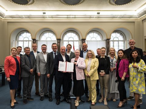 Gruppenbild des Bündnisses für Wohnungsneubau und bezahlbares Wohnen