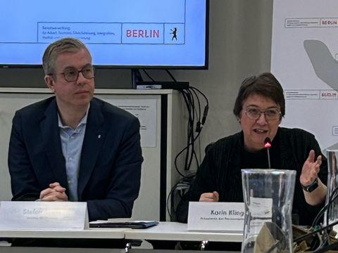 Karin Klingen bei der Pressekonferenz am 26.03.2025