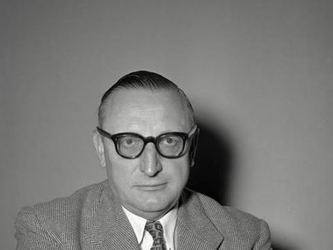 Dr. Erich Lange, der erste Präsident des Rechnungshofs von Berlin, 1954 (Bild: Landesarchiv Berlin)