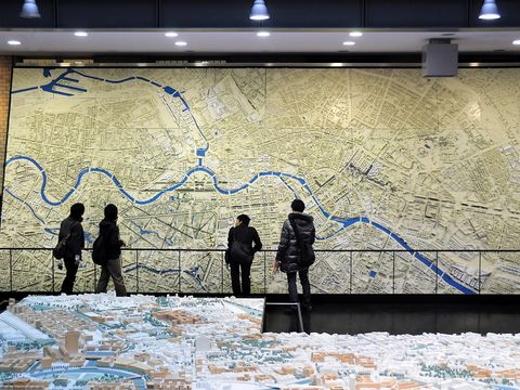 Blick vom Eingang auf das Stadtmodell M 1:1000