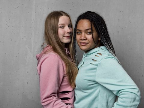 Janina und Kemi profitieren vom Service der JBA