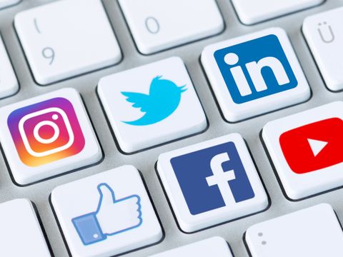 Tastatur mit Social Media Tasten