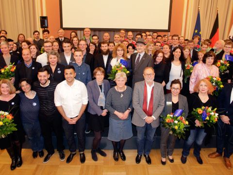 Bühnenbild bzw. Gruppenfoto aller Nominierten 2017